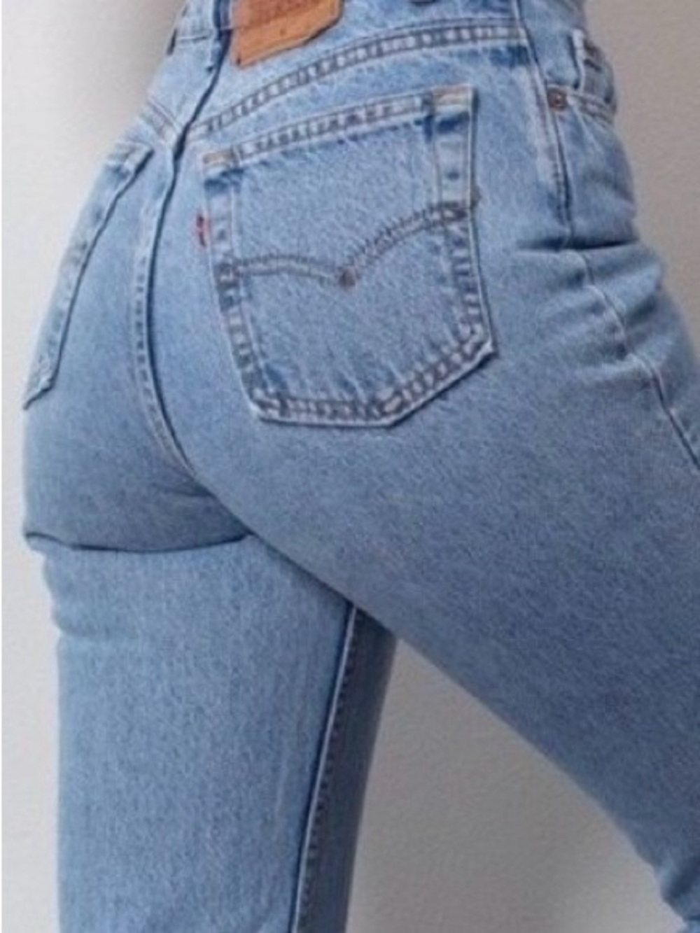 Vintage Y2K 2001 Levi's 512 Slim Fit Tapered Leg Light Wash High Waist Mom Jeans